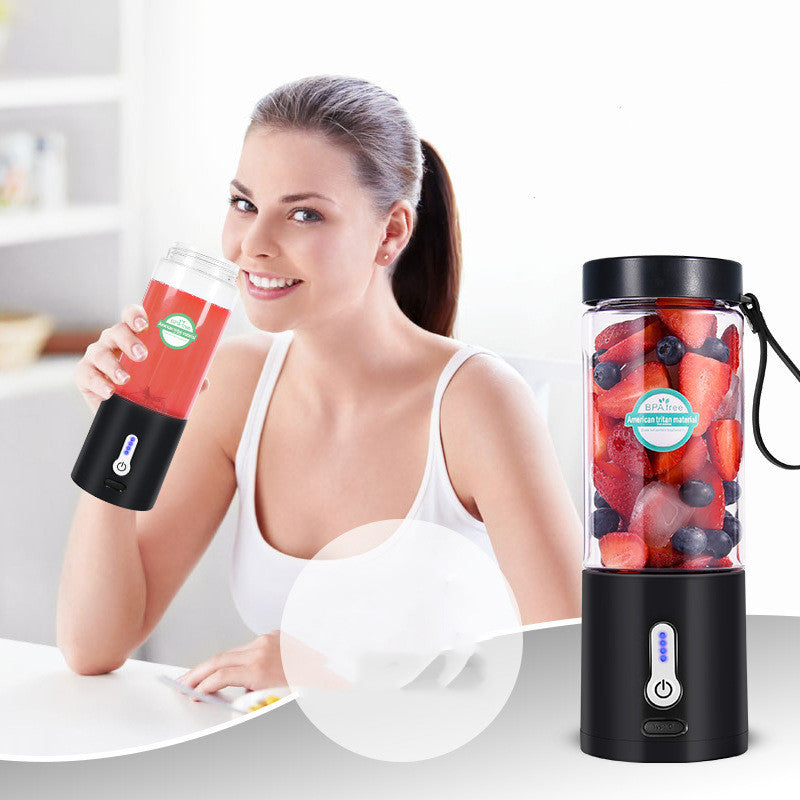 Portable Hand-Operated Fruit Juicer & Blender